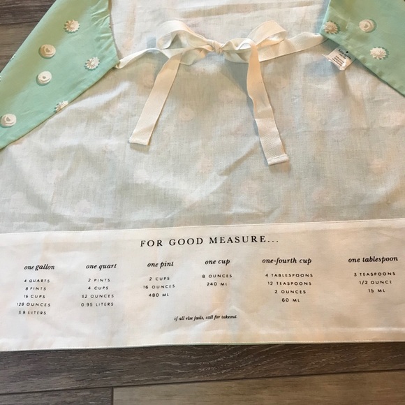 Kate Spade Apron with Measurements - Picture 7 of 7